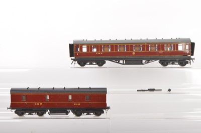 Lot 553 - Westdale or similar 0 Gauge Finescale Kitbuilt pair of LMS coaches (2)