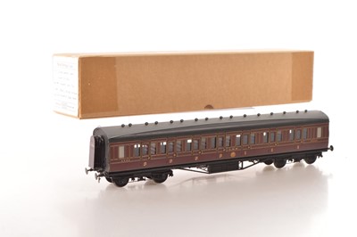 Lot 602 - Peter J Rogers commissioned finescale 0 Gauge LMS Corridor Composite Third/First Class Dia 1694 Coach Period 2 Crimson Lake 3506