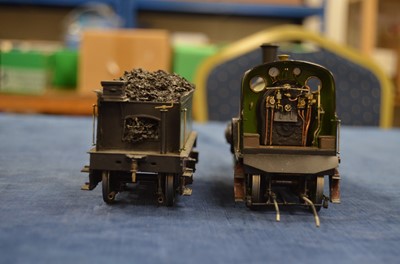 Lot 608 - Kitbuilt Finescale 0 Gauge 4-2-2 Loco & Tender Lined green class GNR Sterling single