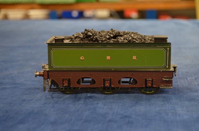Lot 608 - Kitbuilt Finescale 0 Gauge 4-2-2 Loco & Tender Lined green class GNR Sterling single
