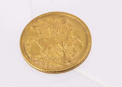 Lot 9 - A Victorian full gold sovereign