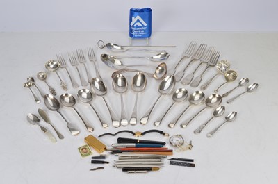 Lot 47 - An assortment of plated cutlery
