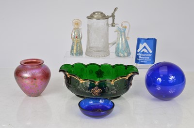 Lot 48 - An assortment of glassware