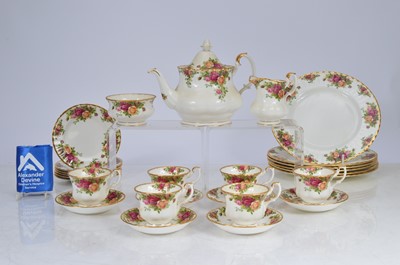 Lot 63 - Royal Albert 'Old Country Roses' china