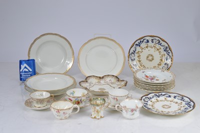 Lot 79 - Assortment of porcelain items