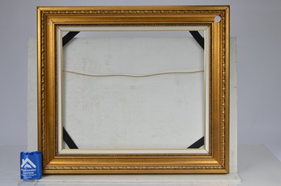 Lot 104 - A decorative/modern picture frame