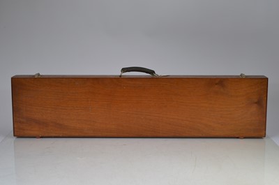 Lot 157 - A modern wooden rifle carry case