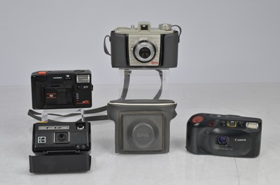 Lot 159 - A group of compact cameras
