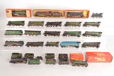 Lot 24 - Tri-ang 00 gauge assorted Steam Locomotives with some tenders requiring attention (21)