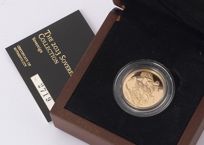 Lot 27 - A Royal Mint Elizabeth II gold full sovereign