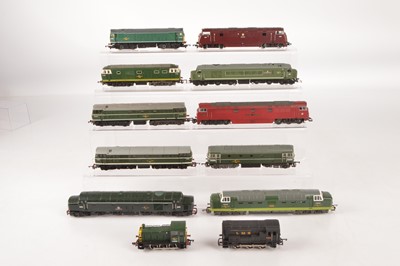 Lot 92 - Hornby Lima Airfix and other Diesel locomotives 00 gauge (12)