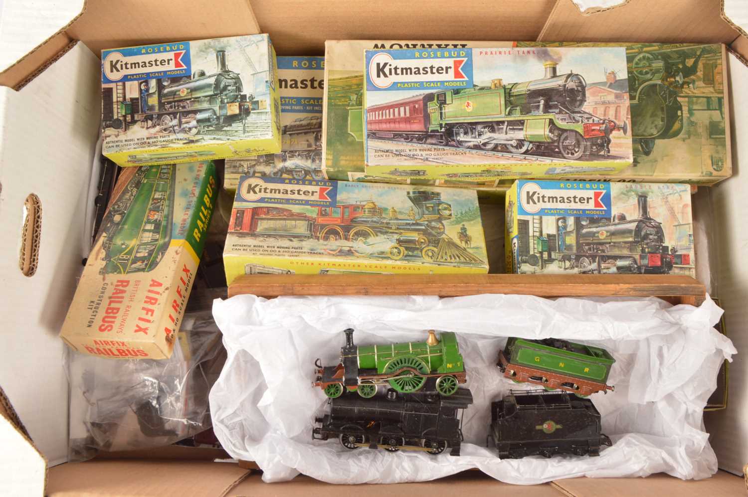 Lot 97 - Metal and plastic 00 gauge kit built locomotives and parts (qty in 1 box)