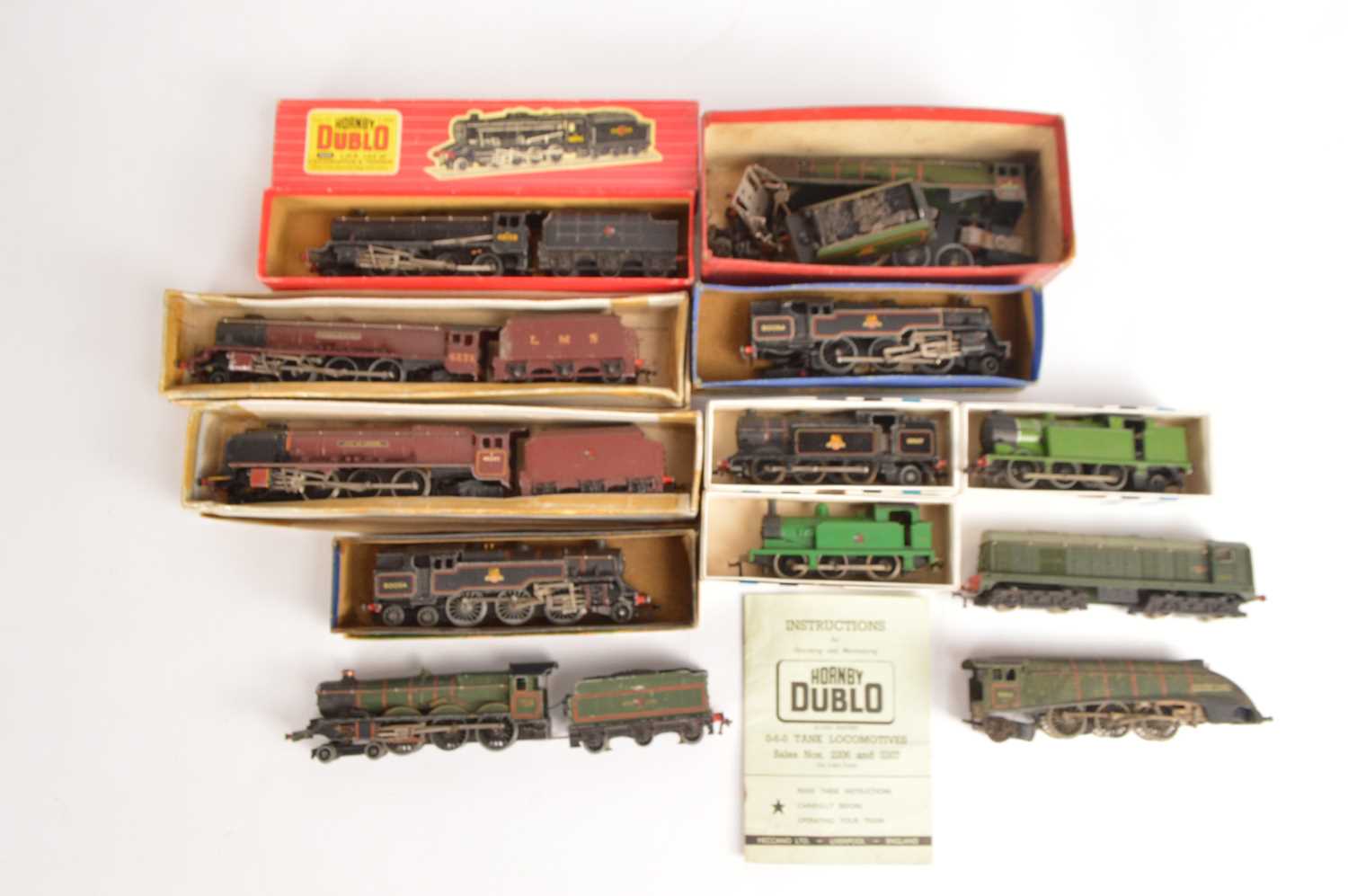 Lot 107 - Hornby-Dublo 00 Gauge mainly 2-Rail Locomotive some with finescale wheels (12)