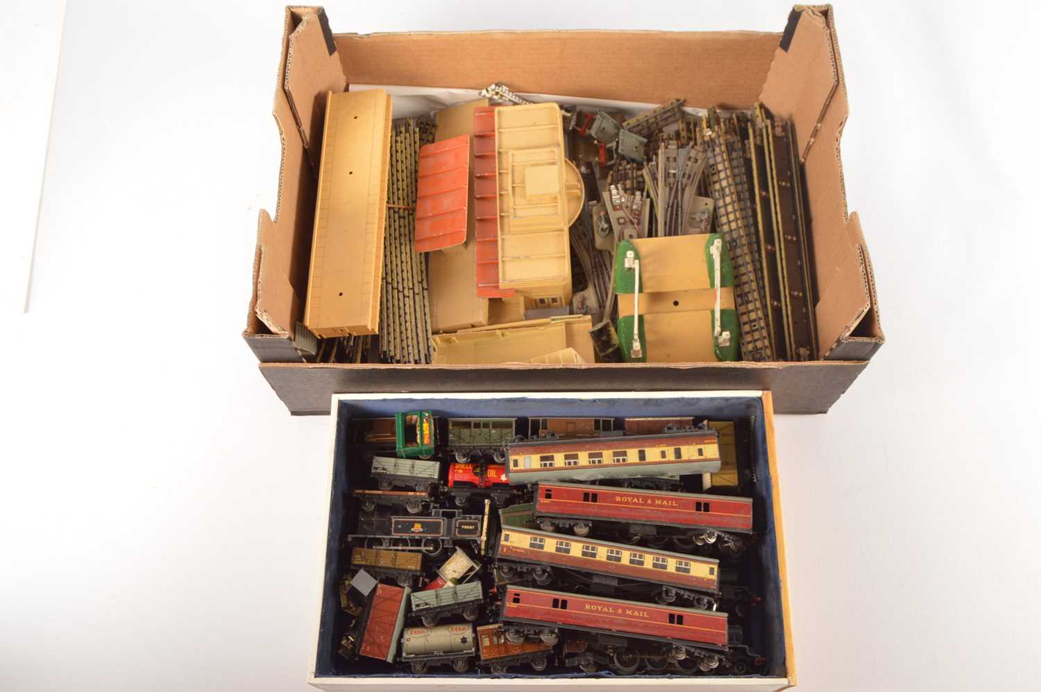 Lot 111 - Hornby-Dublo 00 gauge 3 rail Locomotives coaches wagons track and buildings (qty in 1 box)
