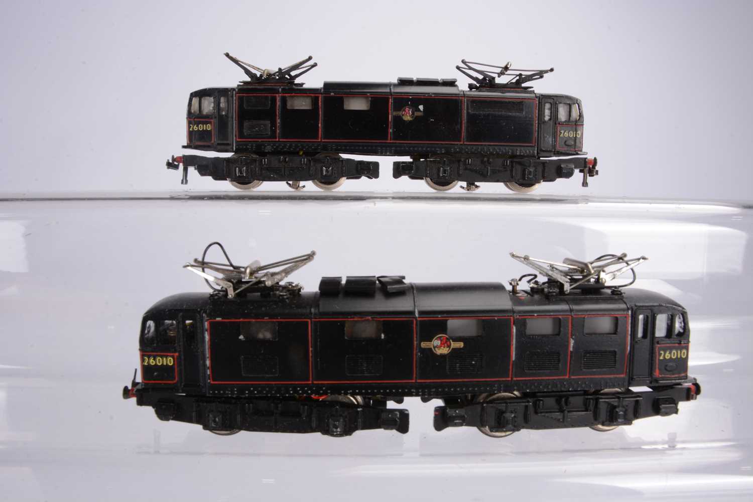 Lot 130 - Pair of Trix 00 Gauge unboxed BR black Class 76 EM1 26010 Twin Pantograph Electric Bo-Bo Locomotives (2)