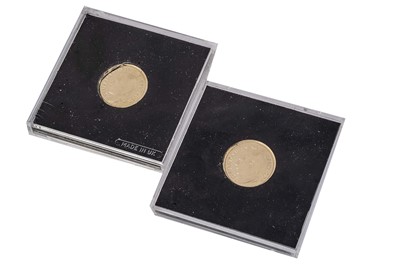 Lot 38 - Two commemorative Edward VIII sovereign sized Medallic Pattern medallions