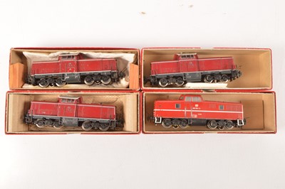 Lot 167 - Trix HO Gauge DB maroon Class 280 and V100 Centre Cab Bo-Bo Diesel Shunters (4)