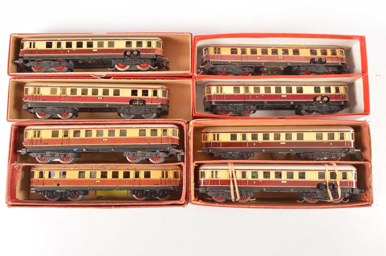Lot 171 - Trix HO Gauge 20/53 Diesel Flyer Railcar Power and Trailer Cars ( 8 Railcars)