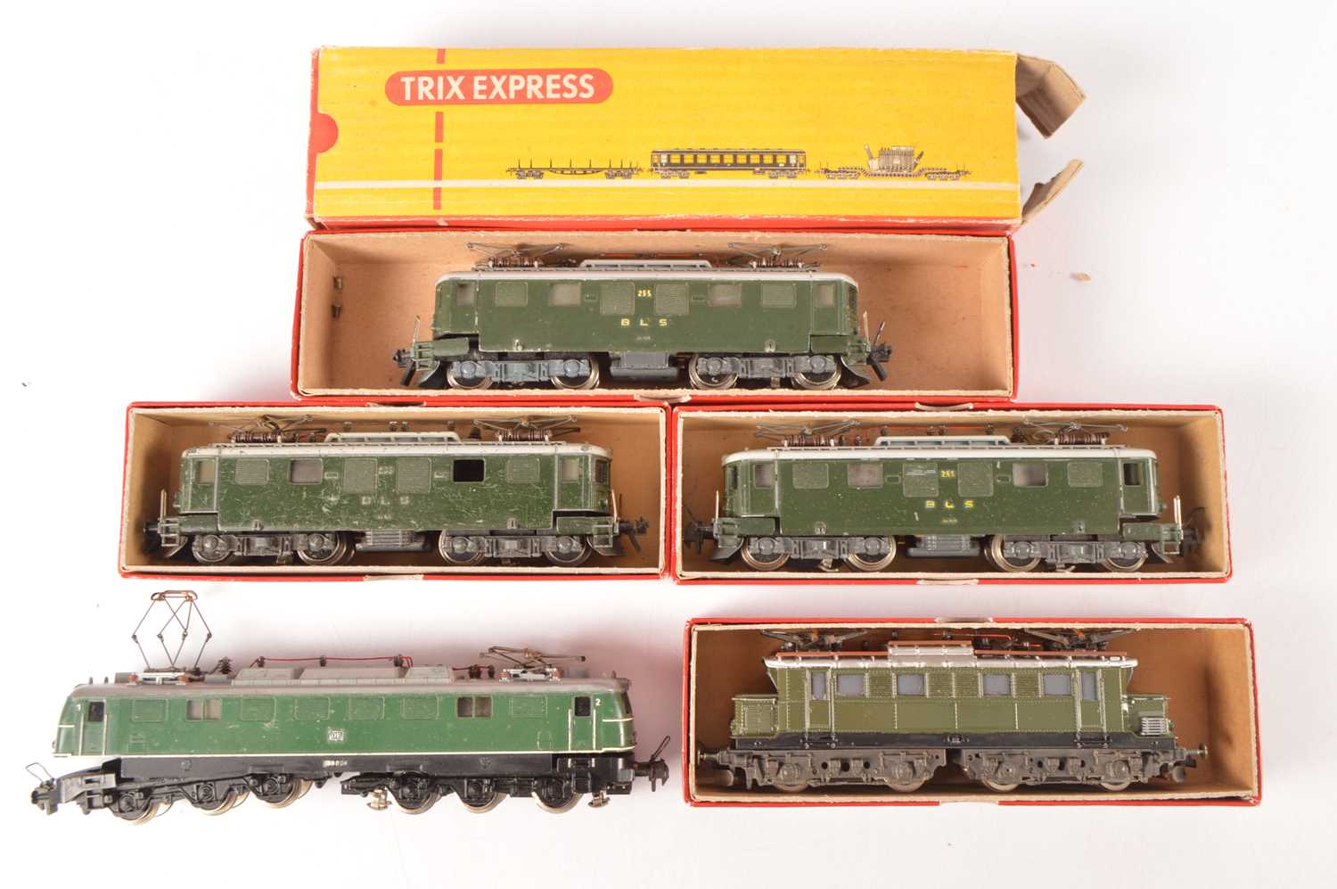 Lot 172 - Trix HO Gauge DB and BLS green Twin Pantograogh Co-Co and Bo-Bo Electric Locomotives (5)