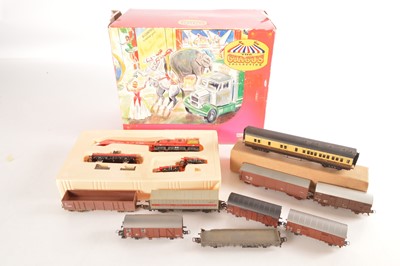 Lot 198 - Exley 00 Gauge boxed GWR Coach and Hornby Breakdown Crane and Lima Roco and Marklin HO Gauge wagons and approx 00 Gauge Days Gone boxed Billy Smarts Circus Big Top (11)