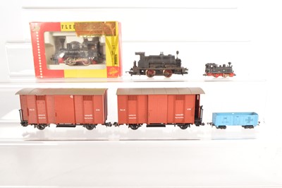 Lot 203 - Assorted Railway rolling stock 0-16.5 H0 00 gauges (6)