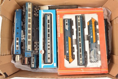 Lot 279 - Hornby Bachmann Lima 00 gauge Diesel Multiple Units and Coaches  (19)