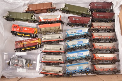 Lot 280 - Hornby Bachmann Lima 00 gauge Diesel Shunters and freight wagons  (24)