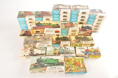 Lot 317 - Airfix 00 gauge unopened unbuilt Locomotive wagon and Lineside kits in original packaging (52)