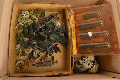 Lot 328 - HO Gauge boxed and unboxed Trees by Faller and other makers (60+ trees plus Faller Kits)