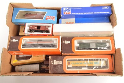 Lot 330 - Liliput Jouef Lima Marklin and other H0 gauge freight wagons (47)