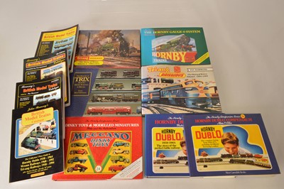 Lot 371 - New Cavendish and Ramsay's Model Reference books (11)
