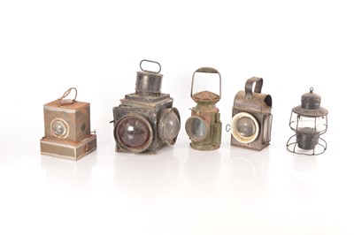 Lot 374 - WWII and Other Railway Lamps (5)