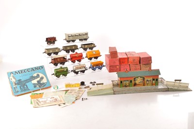 Lot 381 - Hornby 0 Gauge rolling stock, accessories and Meccano (38)
