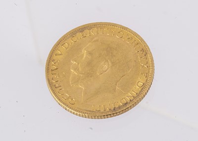 Lot 62 - A George V full gold sovereign