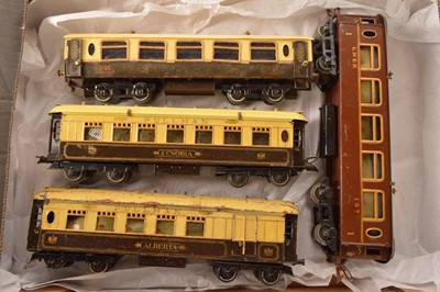 Lot 388 - Hornby 0 Gauge Pullman and Saloon Coaches (4)