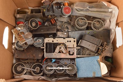 Lot 411 - Hornby /Bassett Lowke and other Commercial manufacturers 0 Gauge clockwork and electric Mechanisms and other items (40 plus)