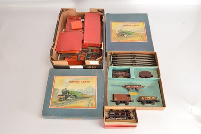 Lot 414 - Hornby 0 Gauge Post-war Sets, Locomotive and accessories (13)