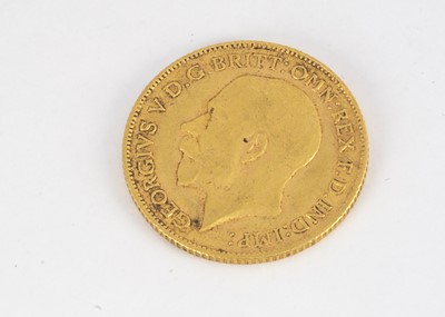 Lot 67 - A George V gold Half Sovereign