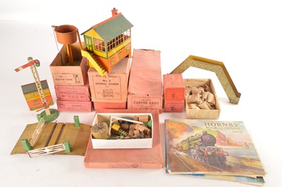 Lot 452 - Hornby 0 Gauge Railway Accessories (qty)
