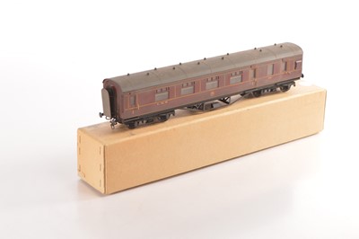 Lot 482 - Unknown make Kit-built 0 Gauge Finescale LMS Passenger coach