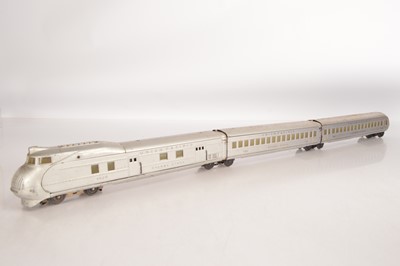 Lot 523 - Lionel 0 Gauge 'Union Pacific' 3-car Streamliner 'City of Portland' set