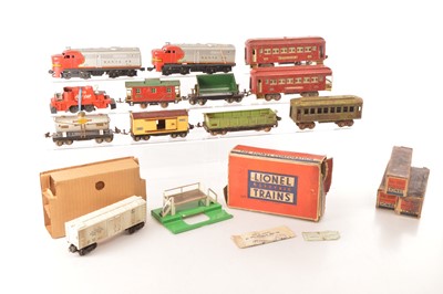 Lot 524 - Lionel 0 Gauge Diesel Locomotive and freight wagons (14)