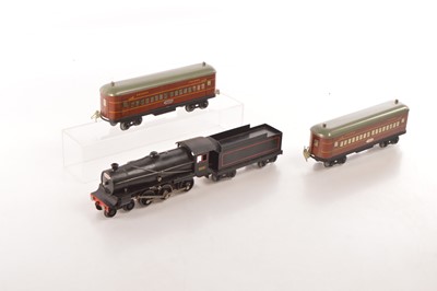 Lot 549 - Ferris (Australia) 0 Gauge Locomotive and Passenger coaches (3)