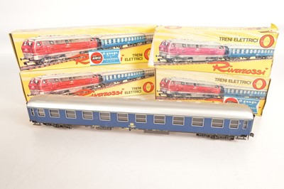 Lot 562 - Rivarossi 0 Gauge Continental outline Locomotives and Rolling stock (5)