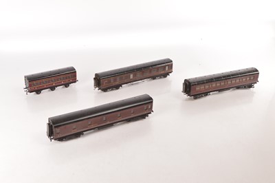 Lot 581 - Exley O Gauge Group of LMS K5/6 Coaches (4)