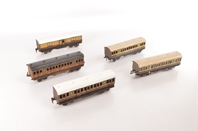 Lot 596 - 0 Gauge Marklin and other manufacturers LNWR & GNR bogie coaches (5)