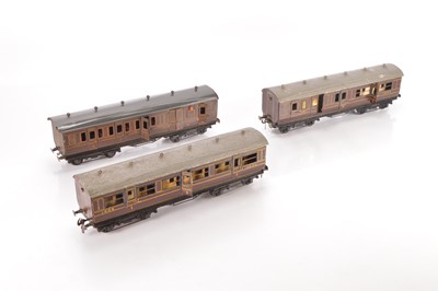 Lot 633 - Bing Gauge 1 trio of LMS 1921/24 series LMS coaches (3)