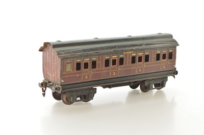 Lot 639 - Marklin Gauge 1 32cm Midland Passenger coach