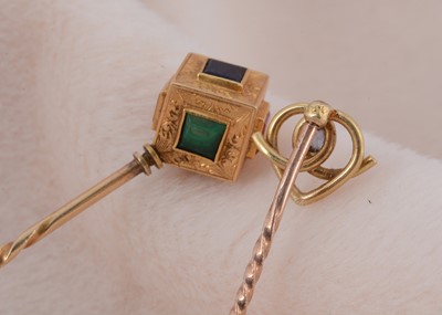 Lot 15 - A 19th Century gem set cube stick pin