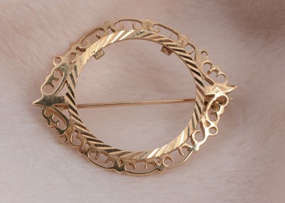 Lot 38 - A 9ct gold coin mount